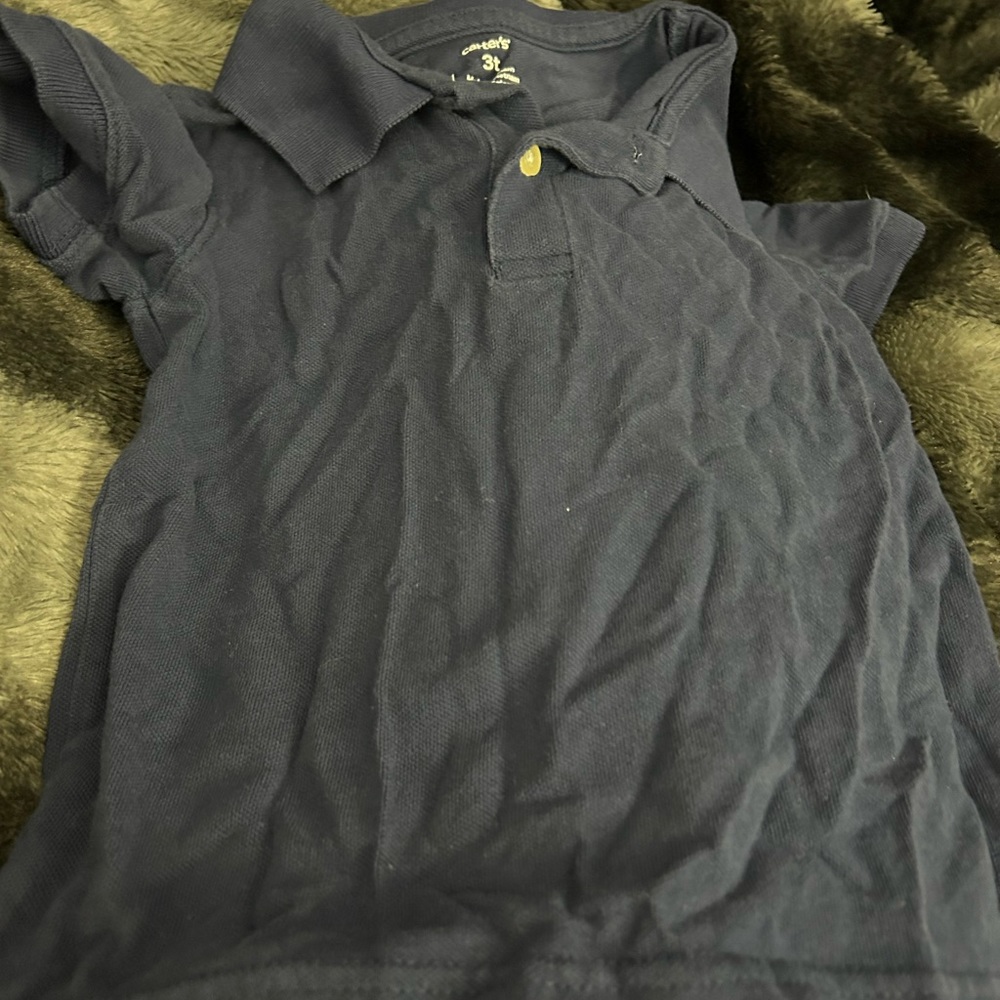 I’m selling a short sleeve shirt